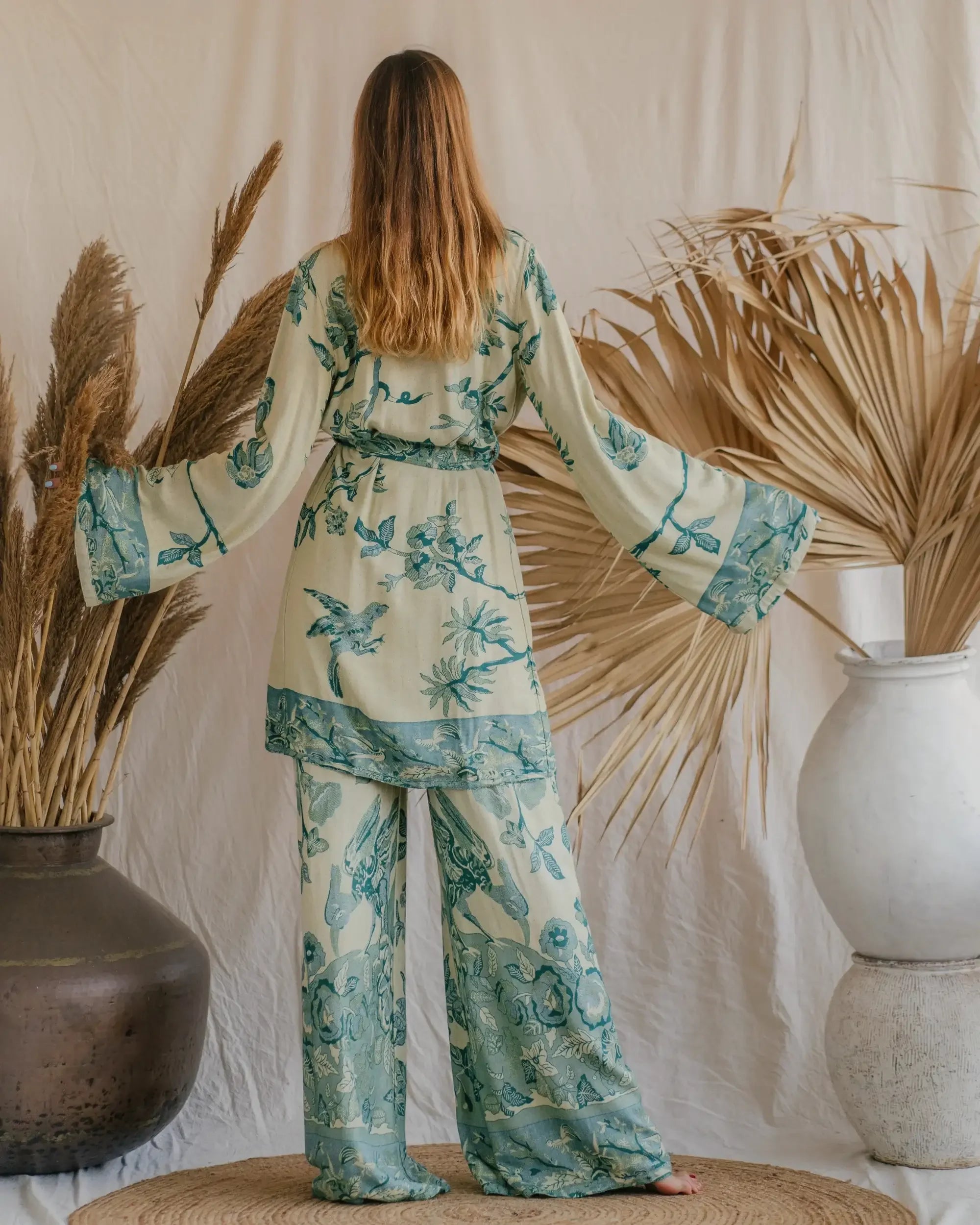 Aphrodite-ShortKimono4.png?v=