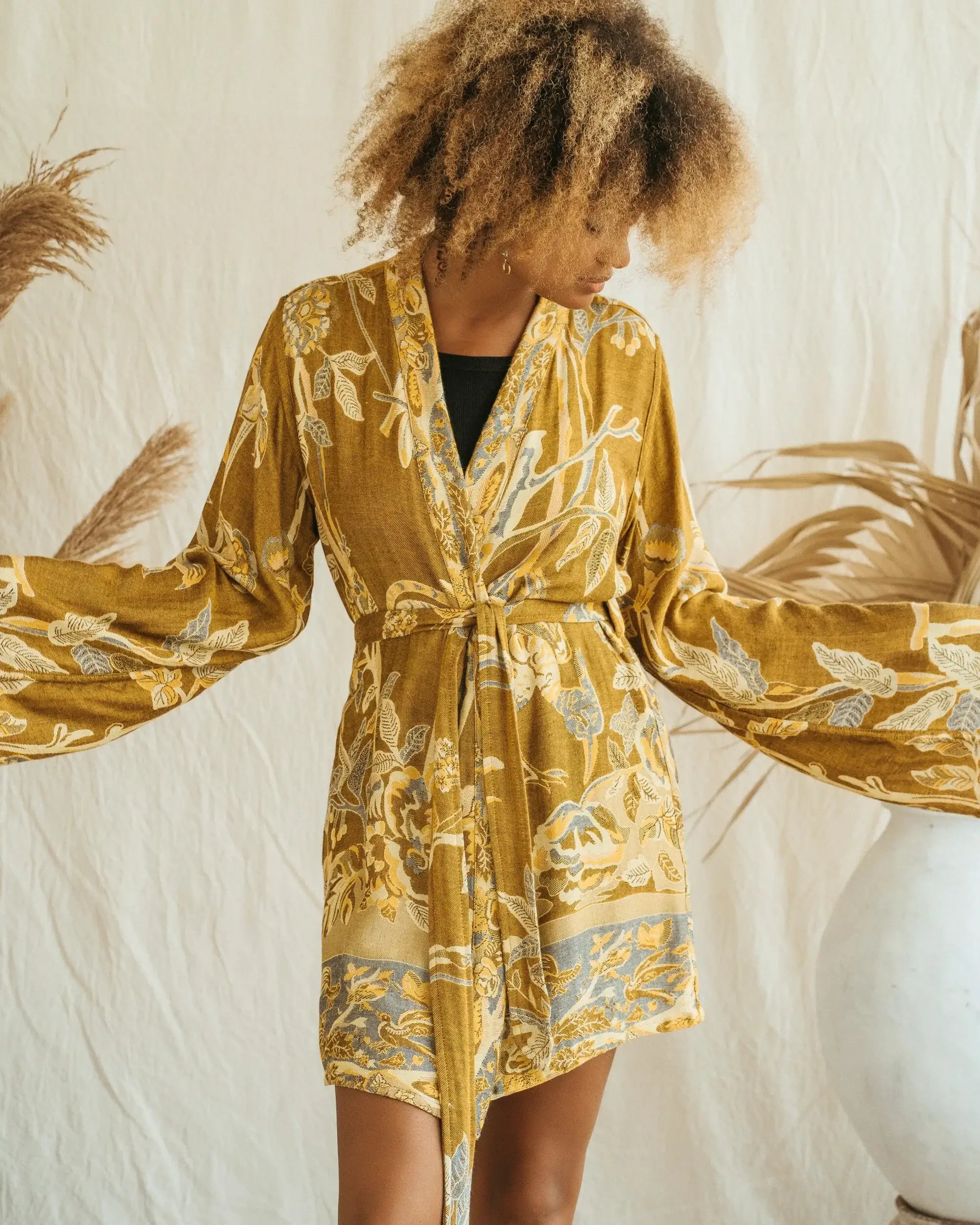 Golden Lotus EcoVero Short Kimono